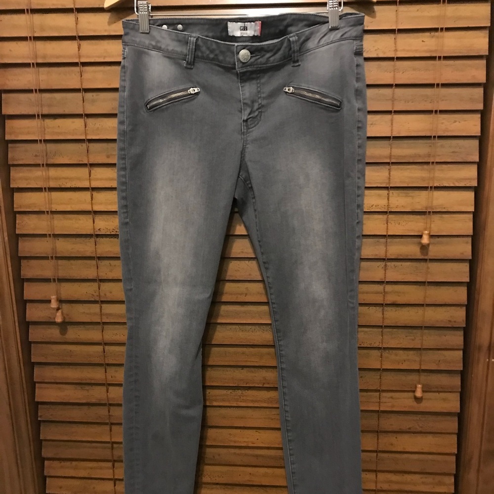 Cabi Zip skinny jeans
